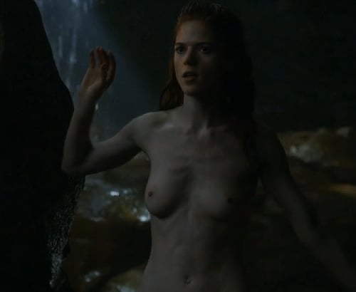 Melisandre Topless photo 3
