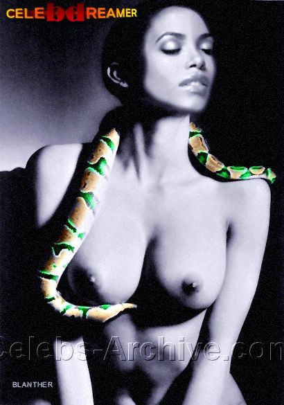Aaliyah Topless photo 2