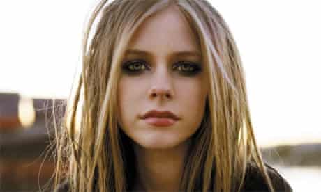Avril Lavigne Sexy Photos photo 20