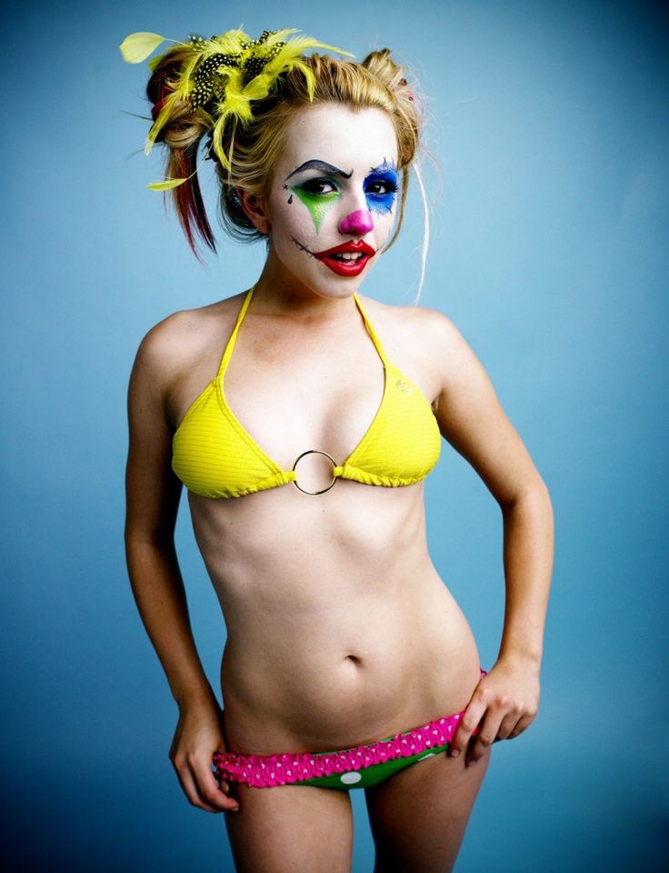 Clowns Nude photo 14