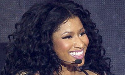 Nicki Minaj Nip Slip Pics photo 18