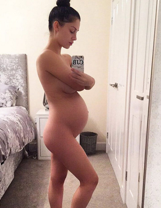 Naked Sexy Pregnant photo 19