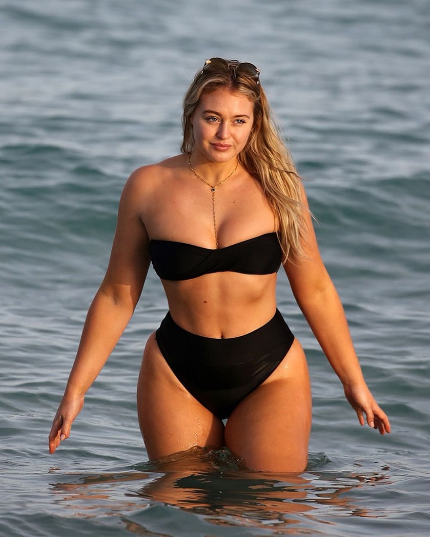 Images Of Iskra Lawrence photo 29
