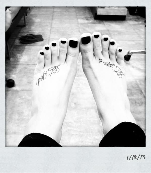 Demi Lovato Feet Pics photo 5