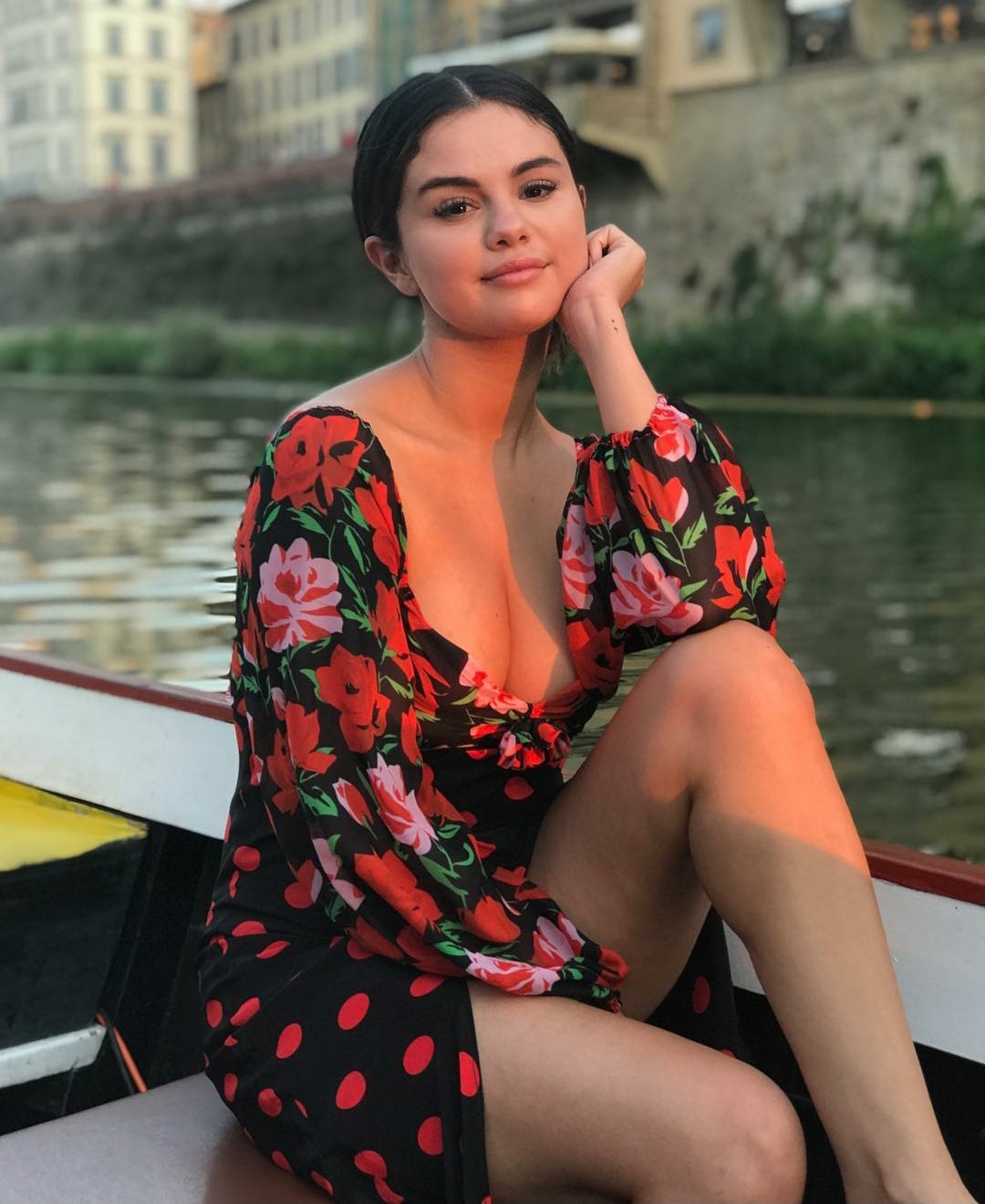 Sexy Pics Of Selena Gomez photo 24
