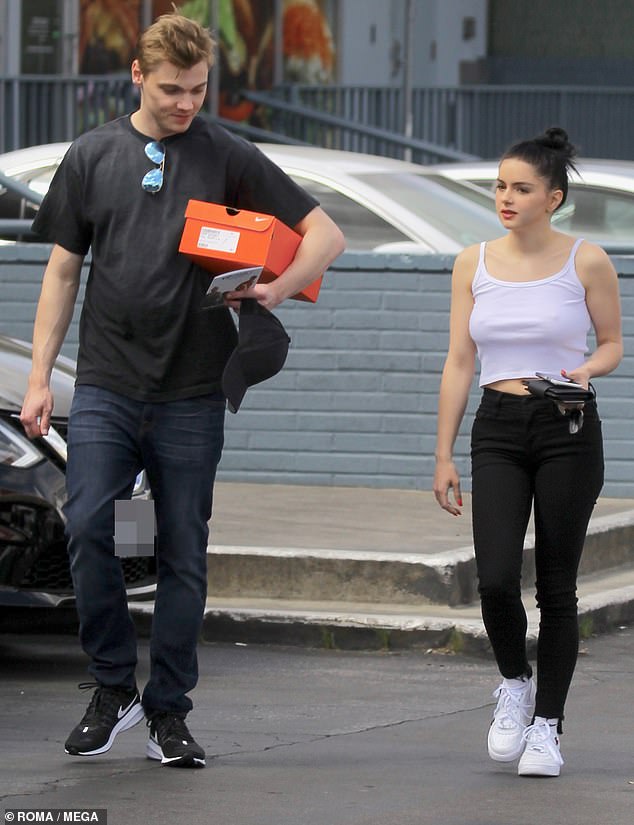 New Ariel Winter Pictures photo 6