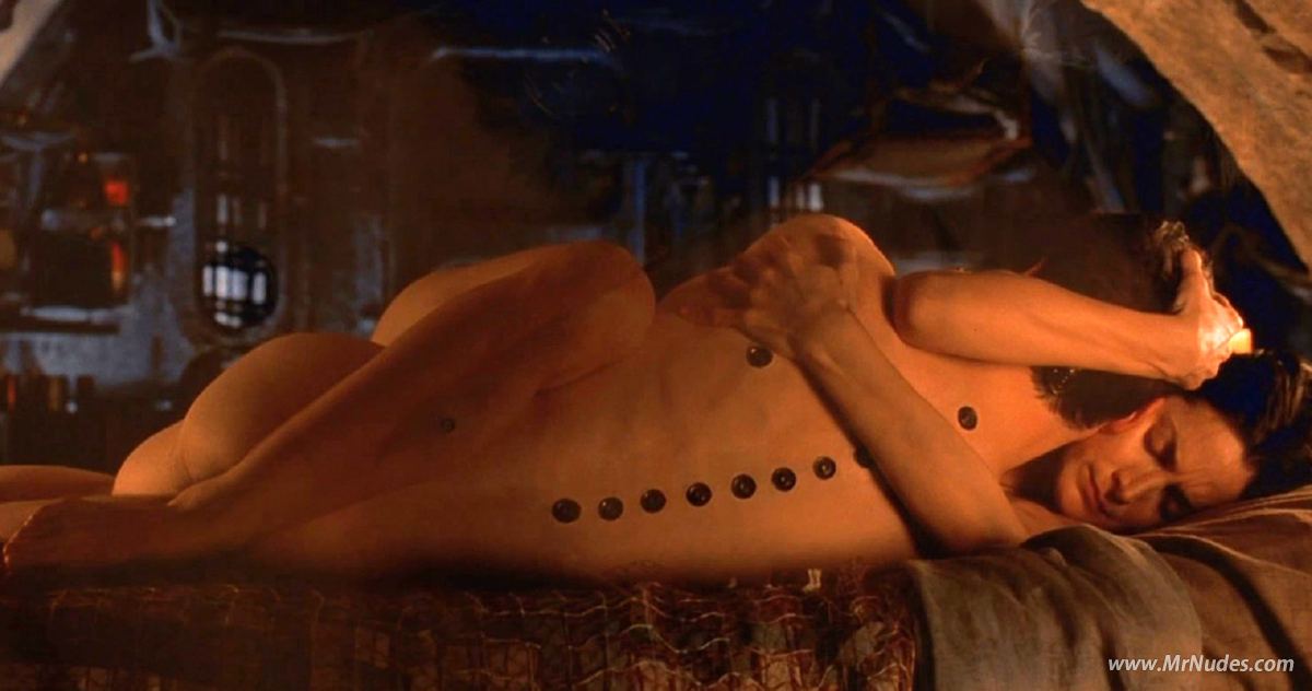 Carrie Anne Moss Nude Pics photo 11
