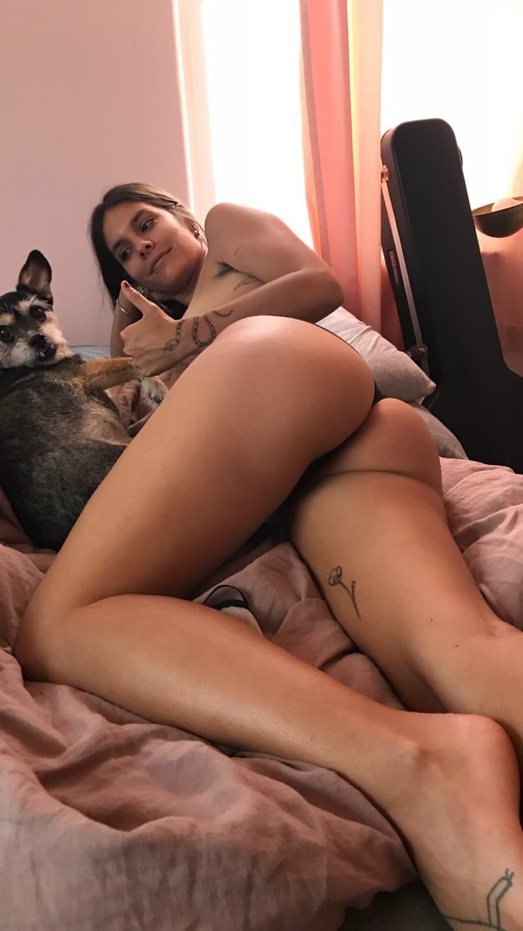 Caitlin Stasey Nude Instagram photo 29
