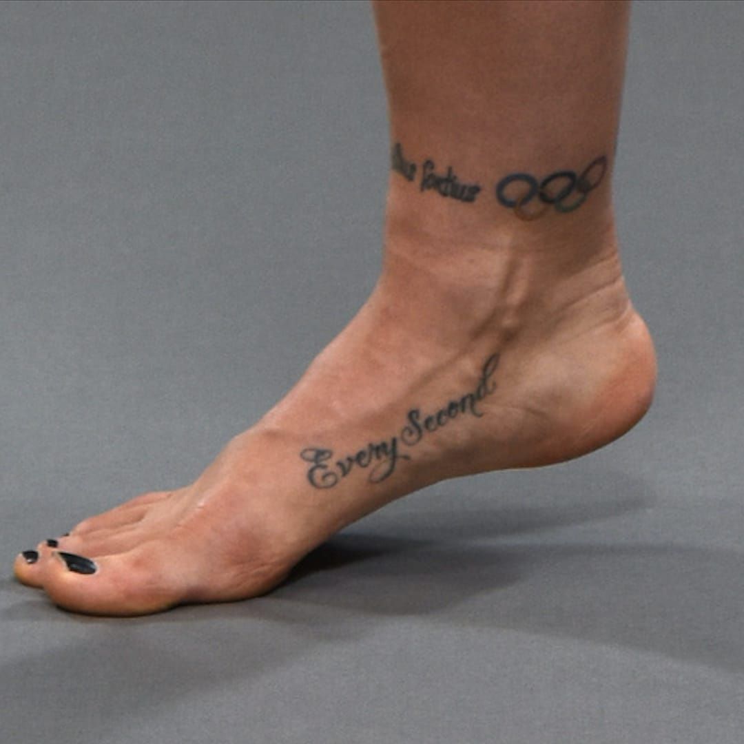 Does Ronda Rousey Have Tattoos photo 12