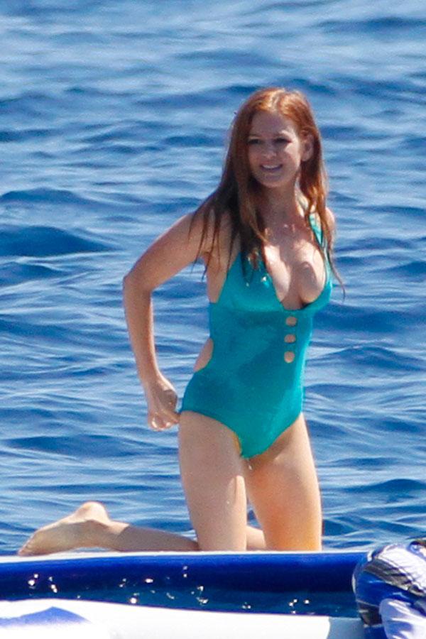 Isla Fisher Hot Pictures photo 27