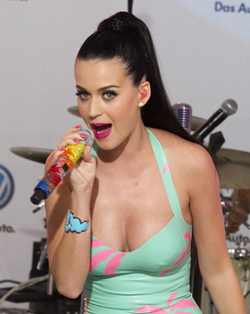 Katy Perry Boobs Video photo 19