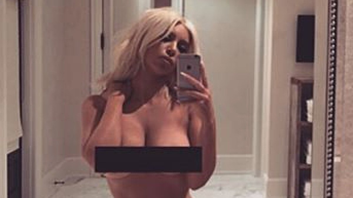 Kim Kardashian Latest Naked Pic photo 26