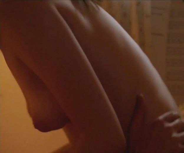 Emmy Rossum Nipples photo 29