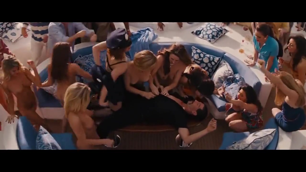 Nude Scenes In Wolf Of Wall Street photo 12