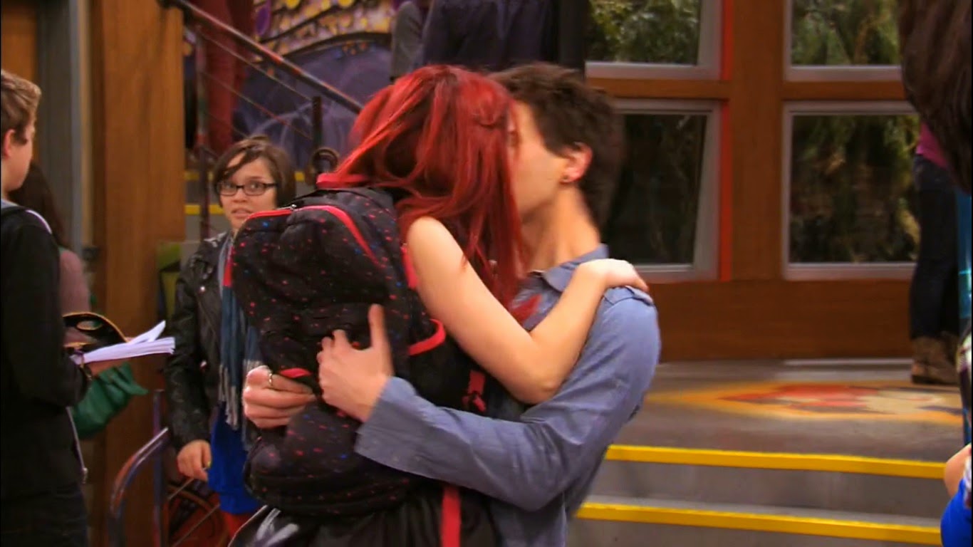 Sam And Cat Booty photo 9