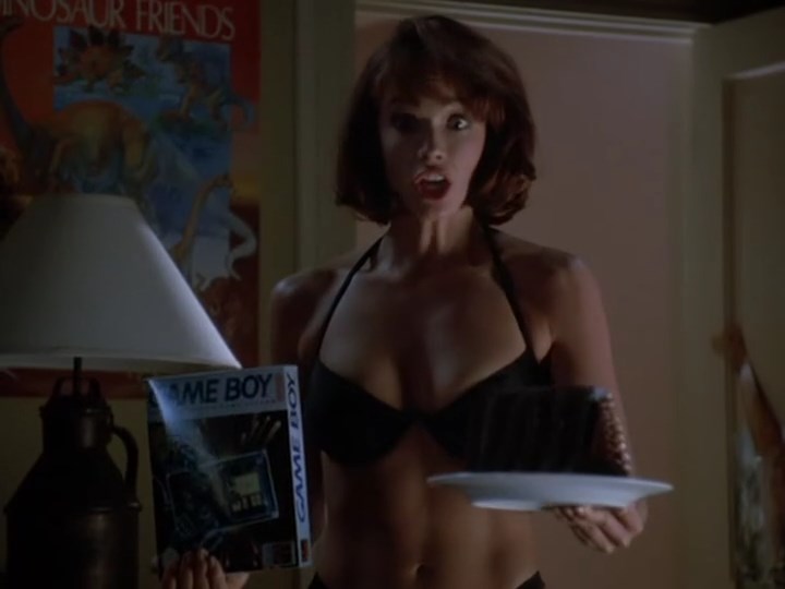 Lauren Holly Cleavage photo 5