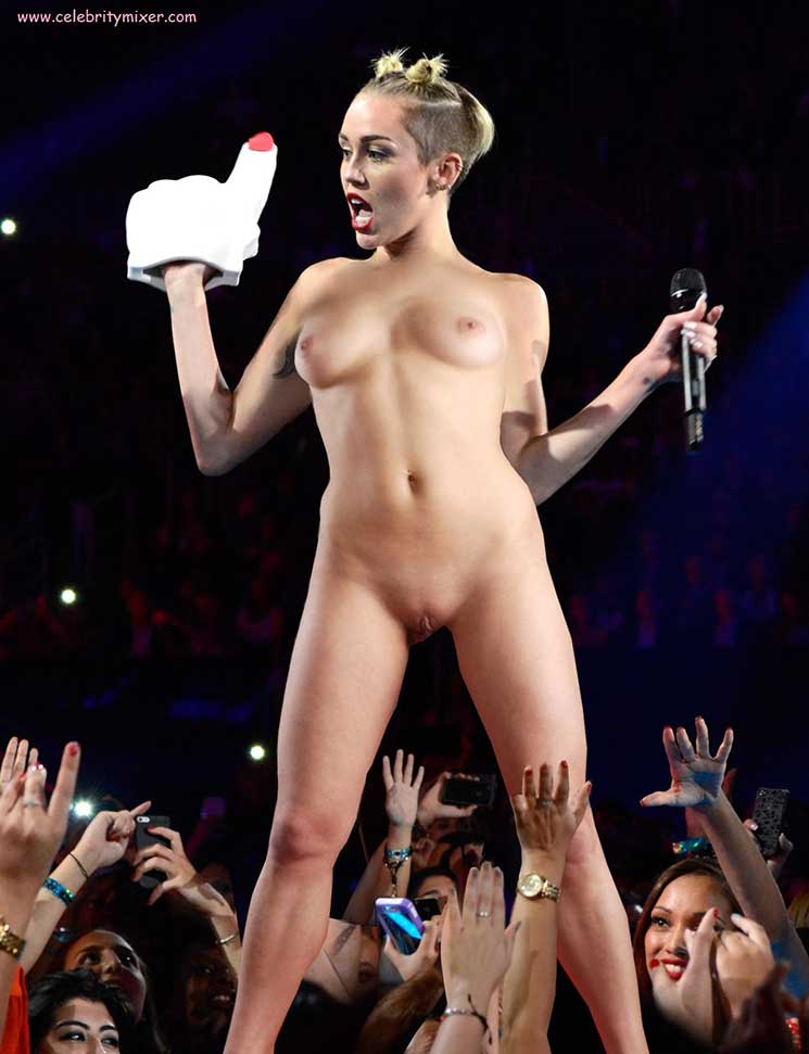 Miley Cyrus Singing Naked photo 4