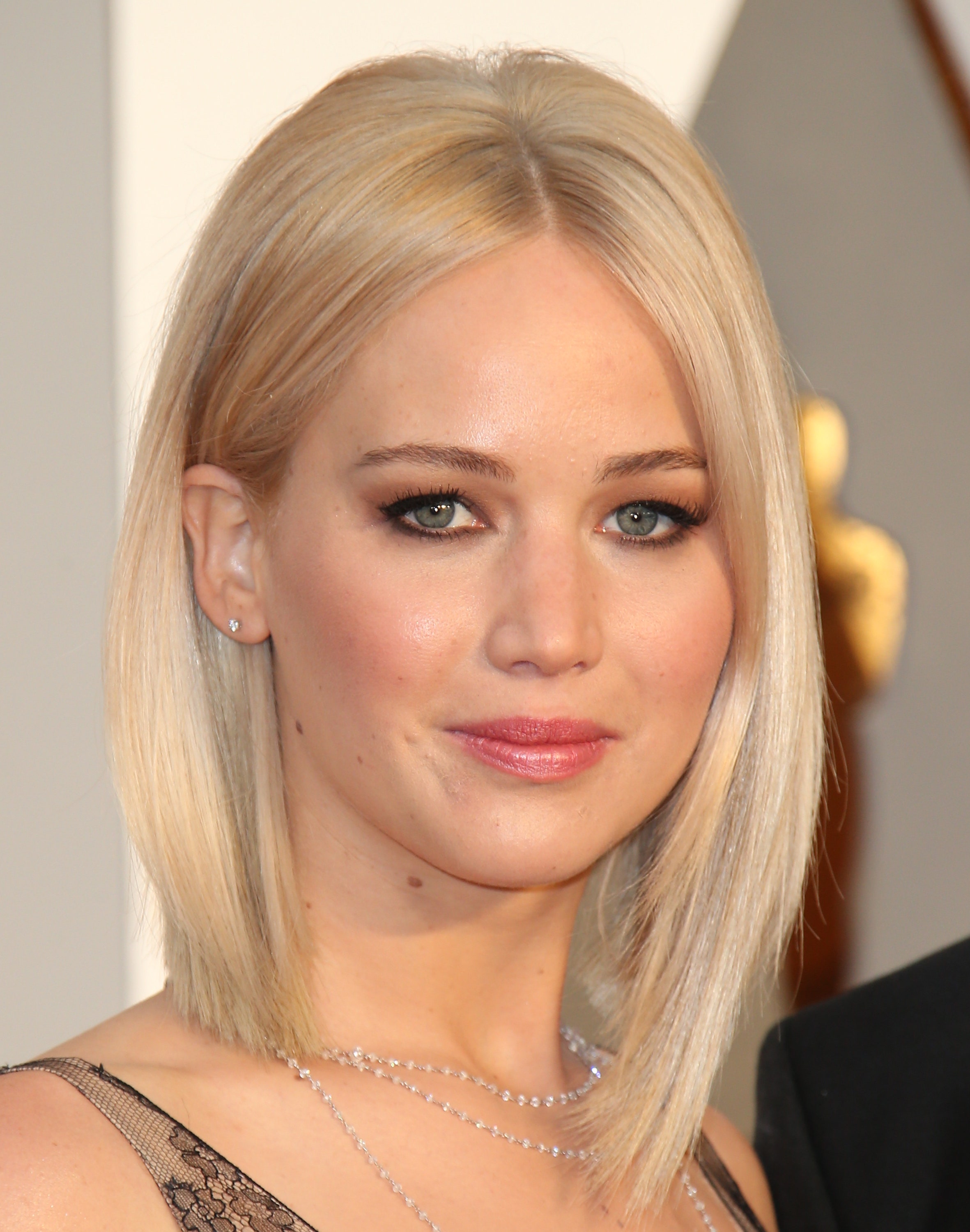 Pictures Of Jennifer Lawrence Hairstyles photo 4