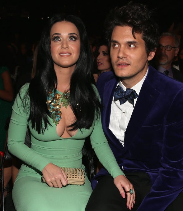 Katie Perry Cleavage photo 25