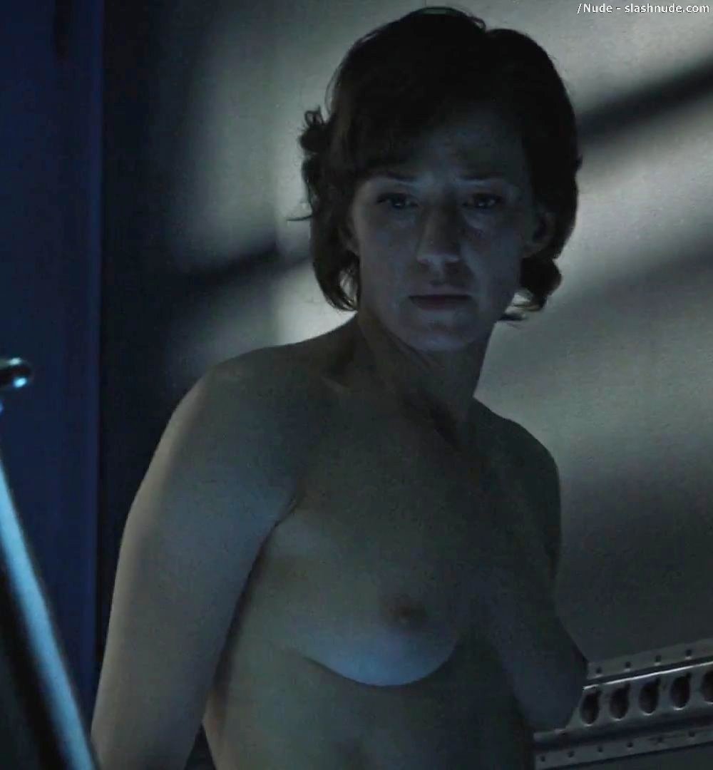 Carrie Coon Nude Leftovers photo 22