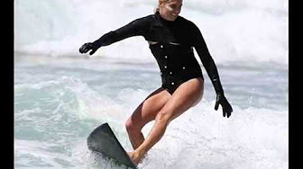 Surfing Wardrobe Malfunction photo 18