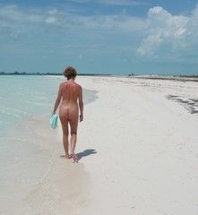 Cuba Nude photo 3