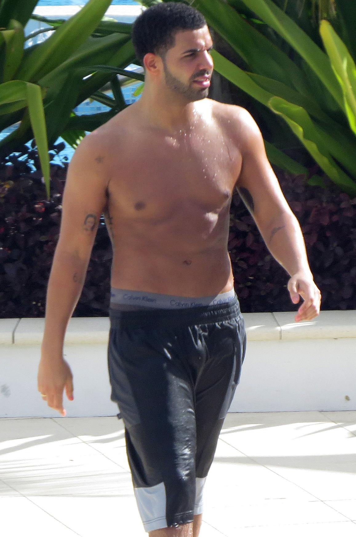 Drake Naked Nude photo 15