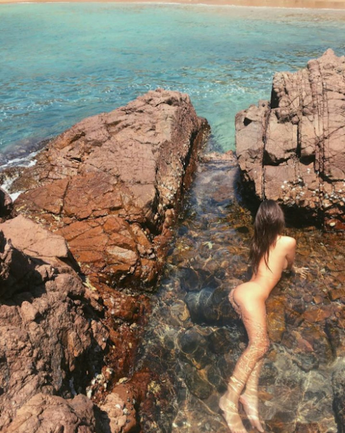 Emily Ratajkowski Topless In Ocean photo 14