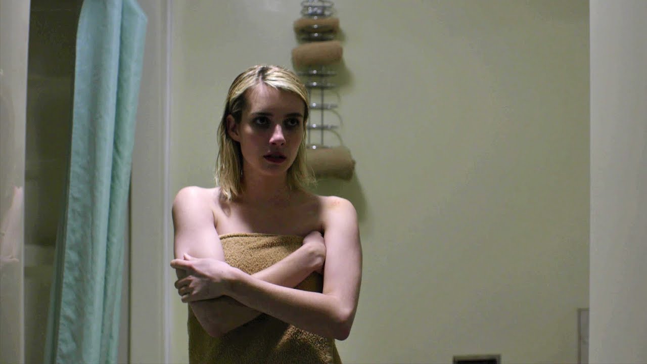 Emma Roberts Sexy Scene photo 8