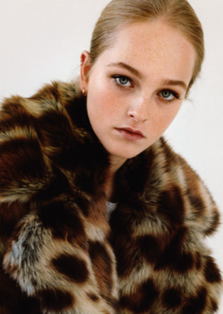 Jean Campbell Model photo 29