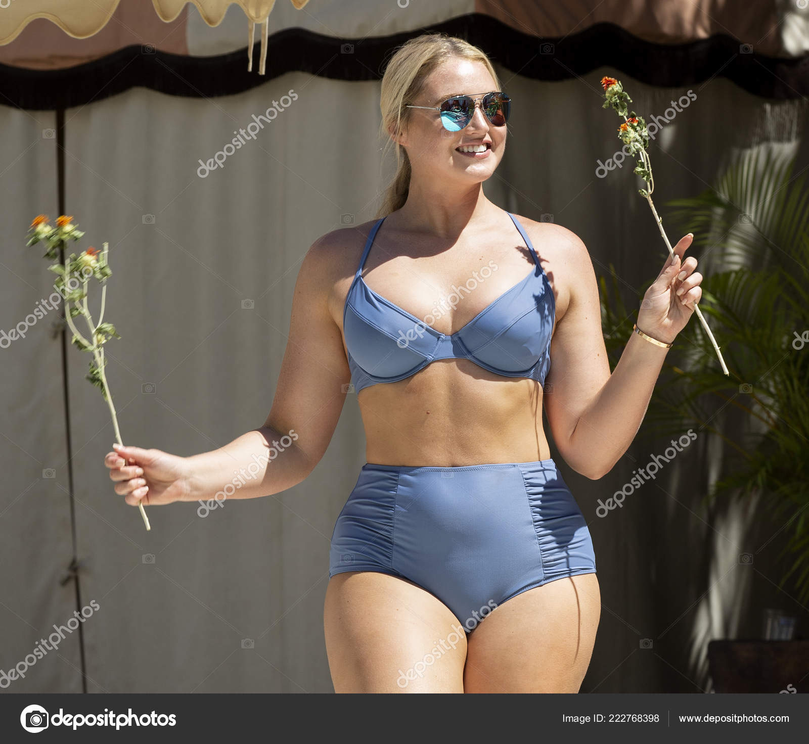 Images Of Iskra Lawrence photo 18
