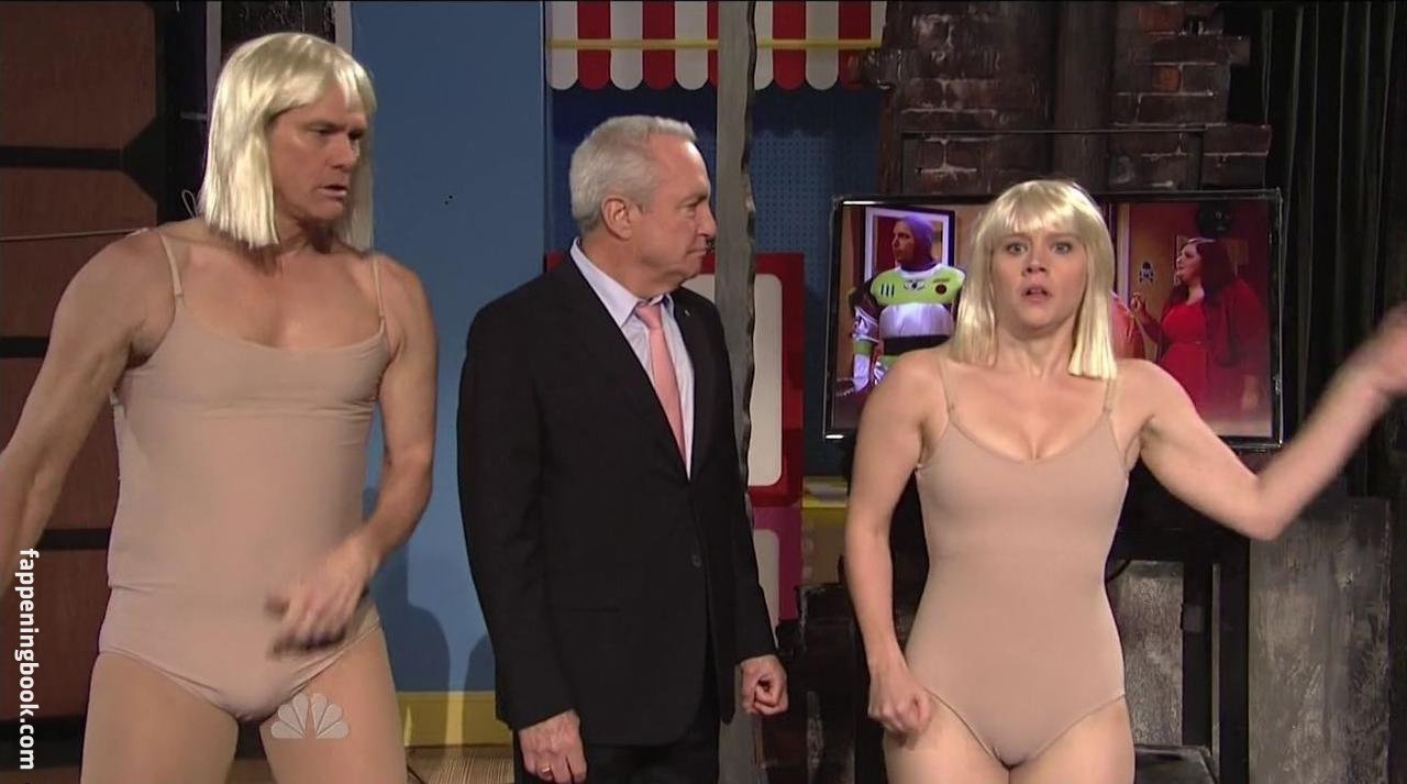 Has Kate Mckinnon Ever Been Nude photo 11