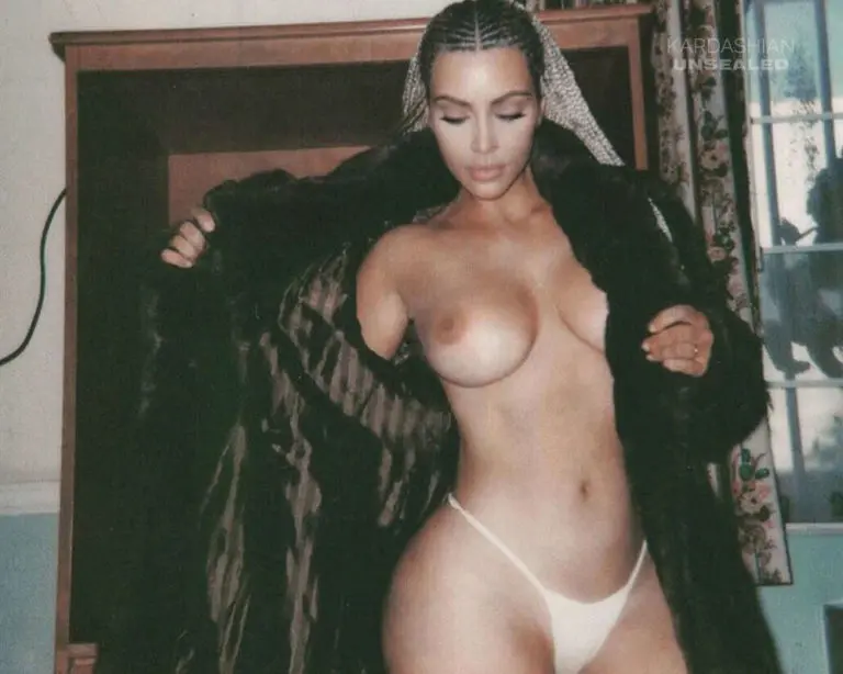 Kim Kardashian Pussy Pic photo 8