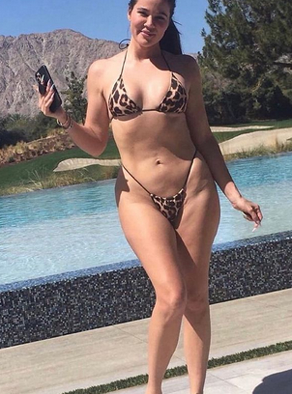 Kloe Kardashian Nude Pics photo 1