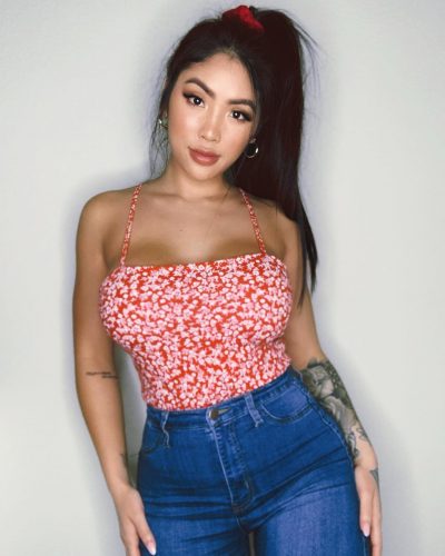Marie Madore Hot photo 17