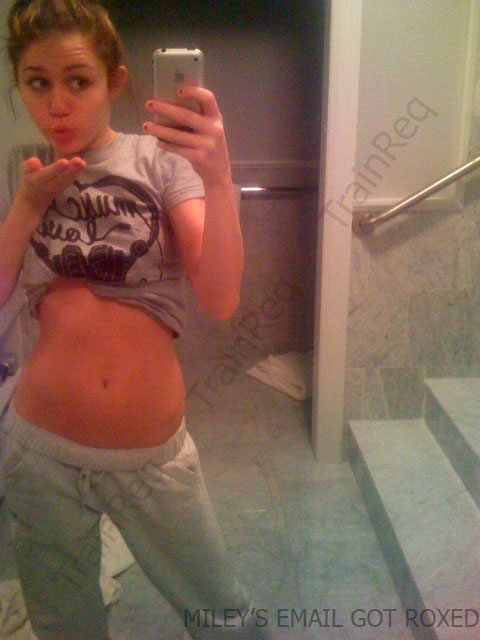 Miley Cyrus Shower Pics photo 4