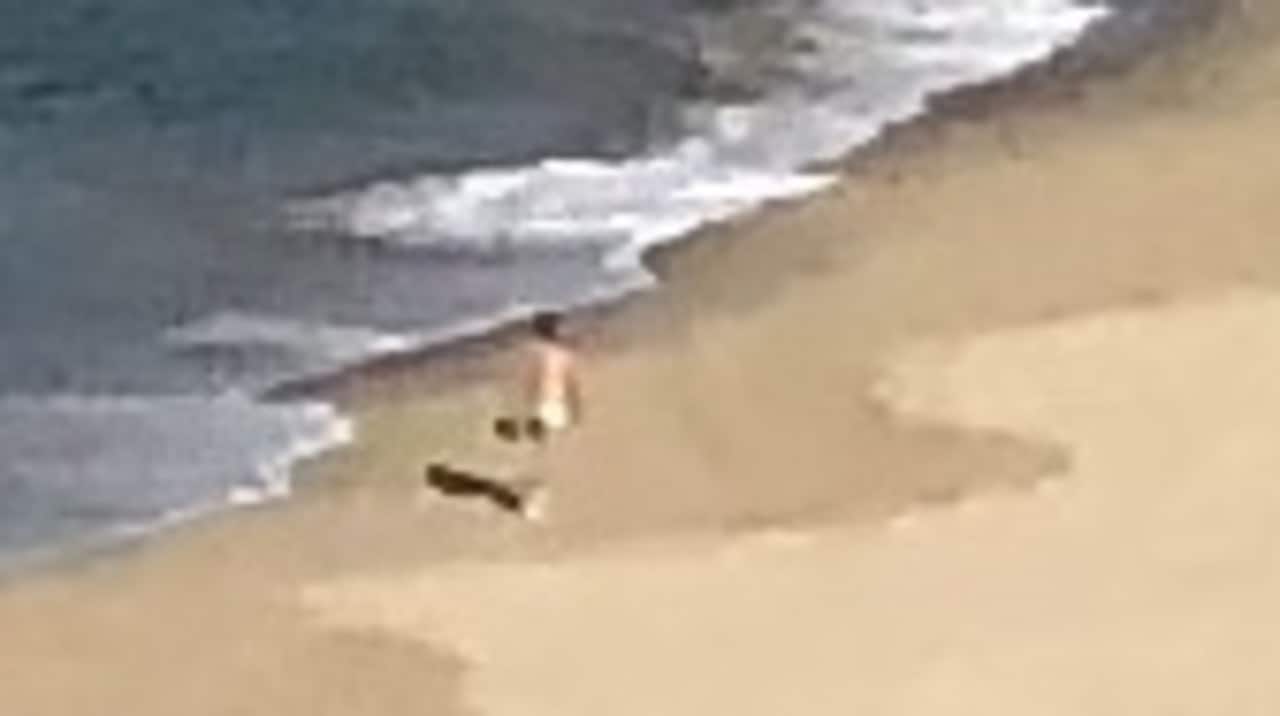 Nude Beach Masturbating photo 28