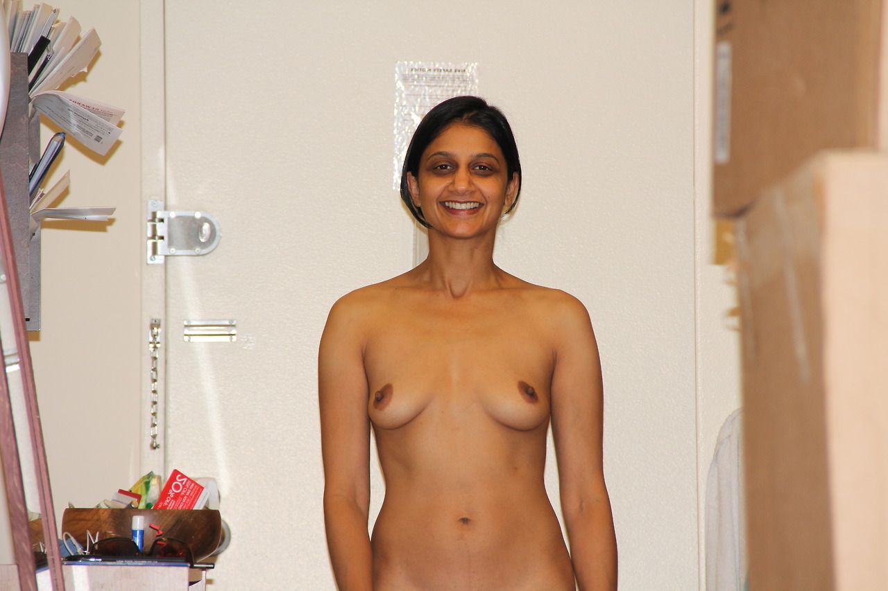 Sexy Wife Nude Photos photo 10